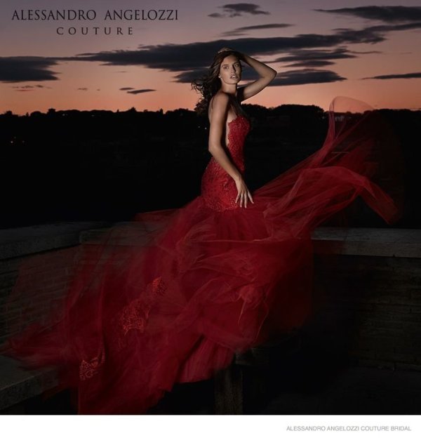 Снимка: Alessandro Angelozzi Couture
