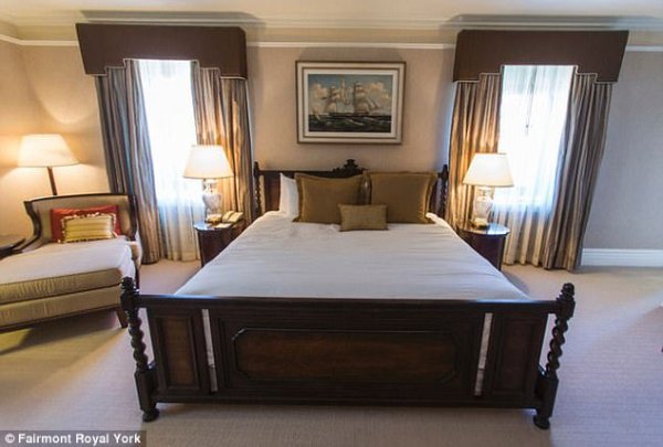 Снимка:Fairmont Royal York, Daily Mail