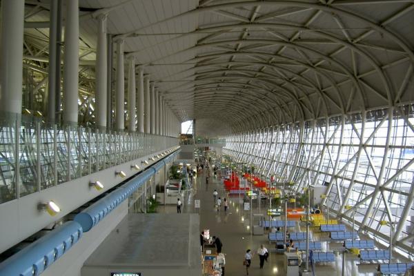 Снимка: thewondrous.com;Международното летище "Кансай", Осака, Япония (Kansai International Airport, Osaka, Japan)