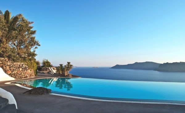 Снимка: Perivolas Hotel