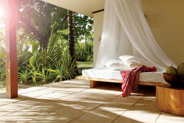 desroches-island.com