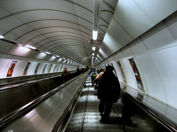 Снимка: junglemagazine.comСтанция на метрото в Прага, Чехия