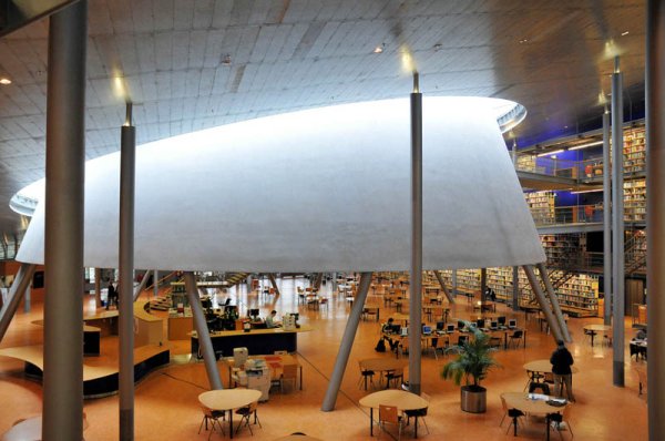 Снимка: NAMJIANOTU Delft Library, Нидерландия
