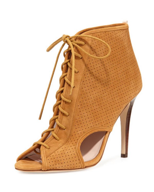 Снимка: Neiman Marcus