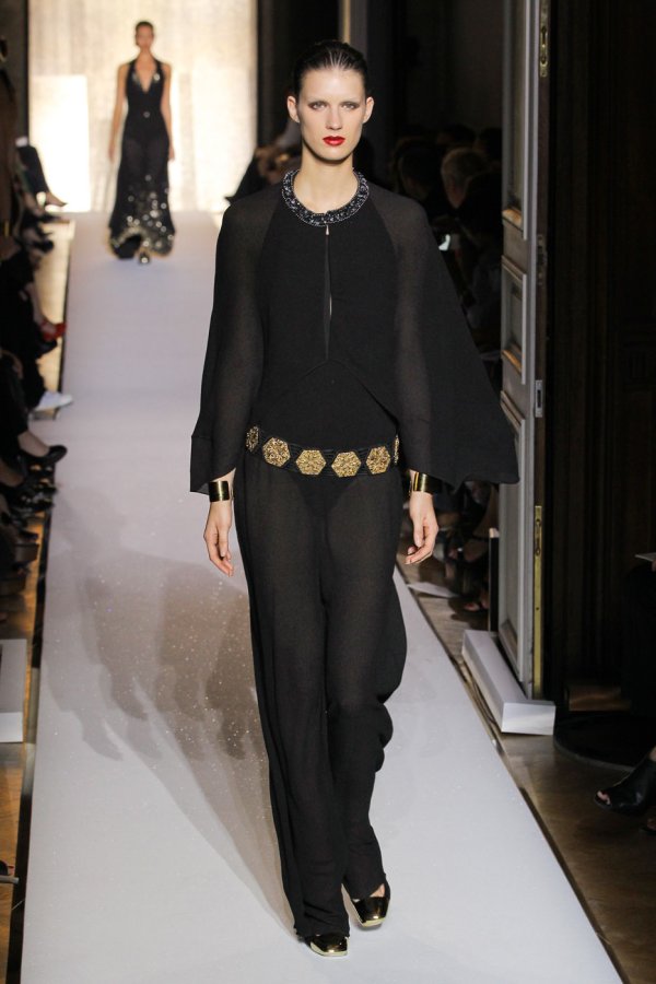 Снимка: YSL
