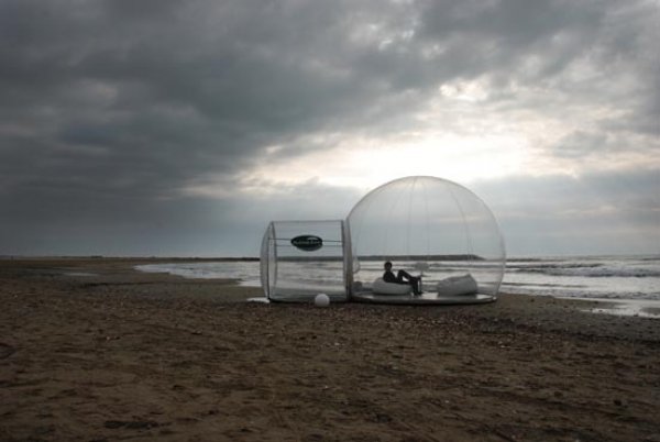 Снимка: Crystal Bubble Portable Home