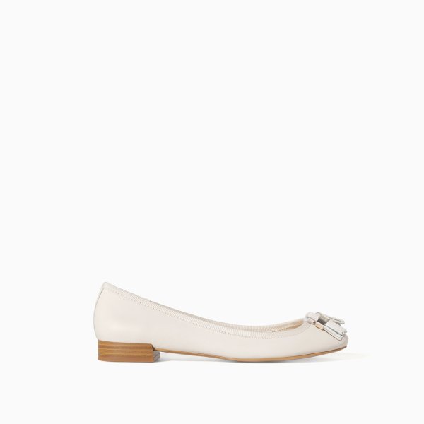 Балеринки от бяла кожа Zara, 99.95 лв.