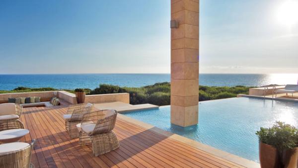 Снимка: costanavarino.com