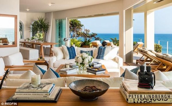 Снимка: REDFIN, Daily Mail