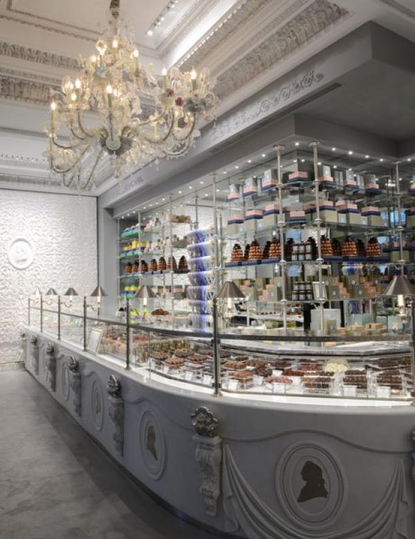Снимка: architecturaldigest.comБутик "LES MARQUIS DE LADURÉE" в Париж
