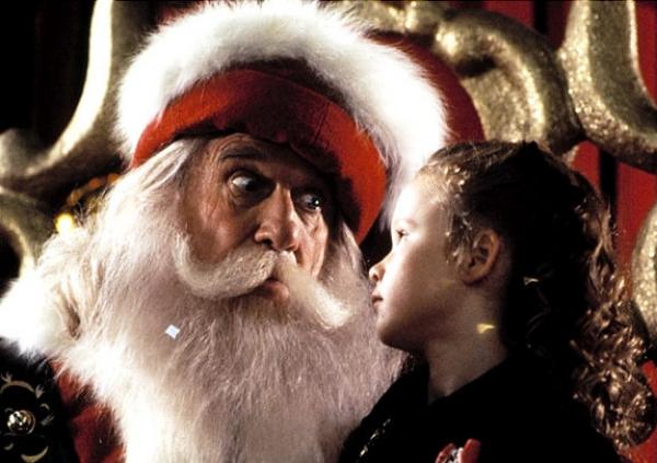 Лесли Нилсън в "Santa Who?"; Снимка: outnow.ch