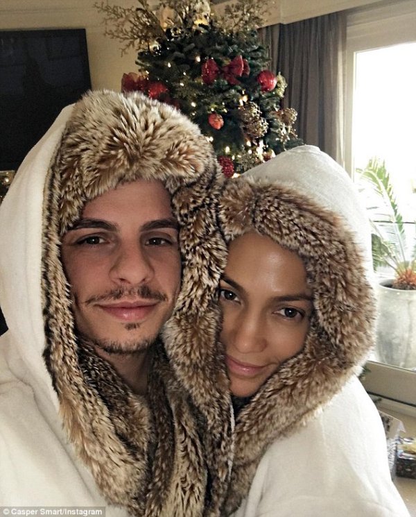 Дженифър Лопес и Каспър Смарт; Снимка: Instagram