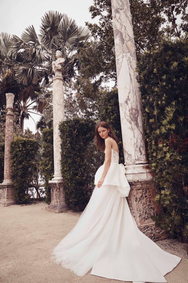 Снимка: Monique Lhuillier