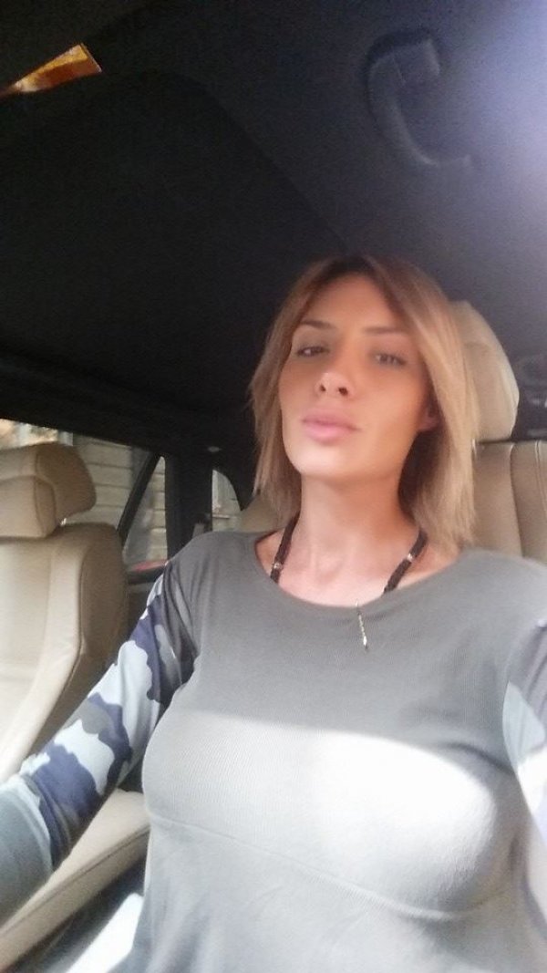 Преходът между платинено русо и кестеняво премина с меден нюанс,  Снимка: Facebook