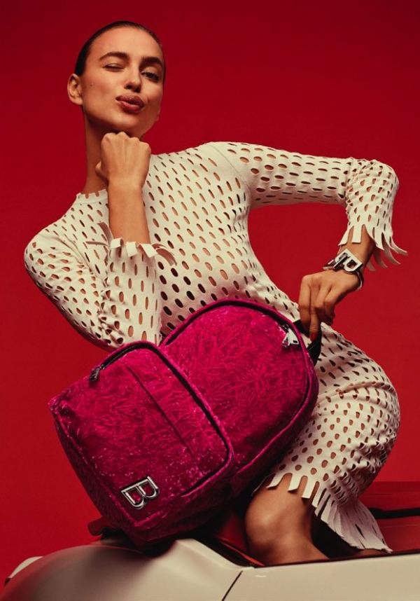 Снимка: Bally