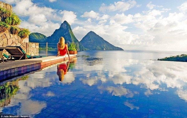 Снимка: Jade Mountain Resort