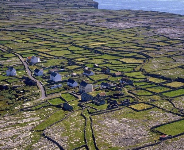 Снимка: Dochara; Irish Genealogy Toolkit; Gonomad; Wikitravel