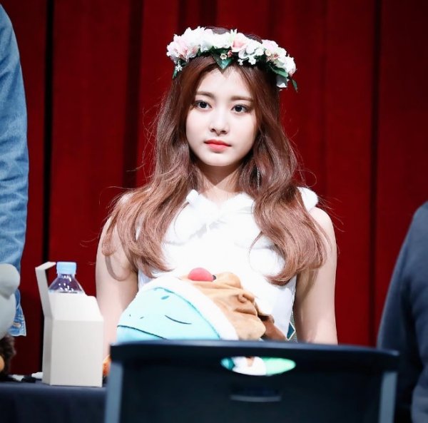 3. Chou Tzu-Yu - китайска певица. Снимка: Instagram