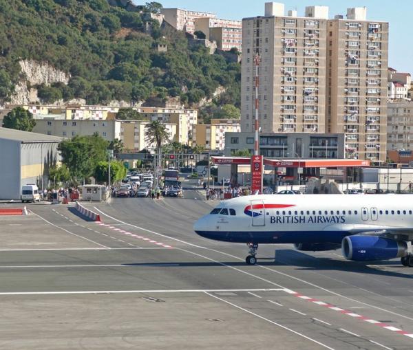 Гибралтар; Снимка: f4aviation.co.uk/gibraltar-airport-gib