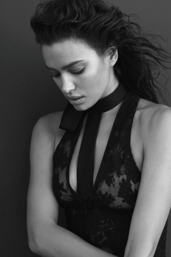 Снимка; сп. Harper’s Bazaar, Китай