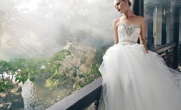 Снимка: Badgley Mischka