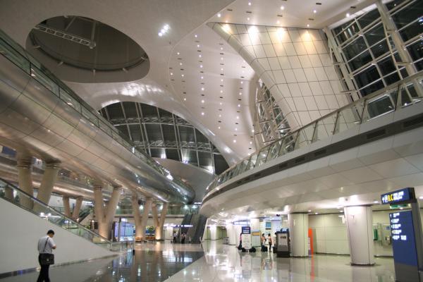 Снимка: thewondrous.com;Международно летище "Инчеон", Южна Корея (Incheon International Airport, South Korea)