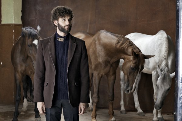 Снимка: Andrews Fashion Studio
