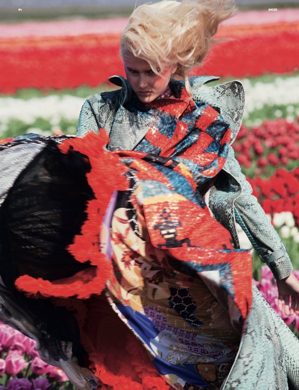 Снимка: Viviane Sassen/ Dazed & Confused