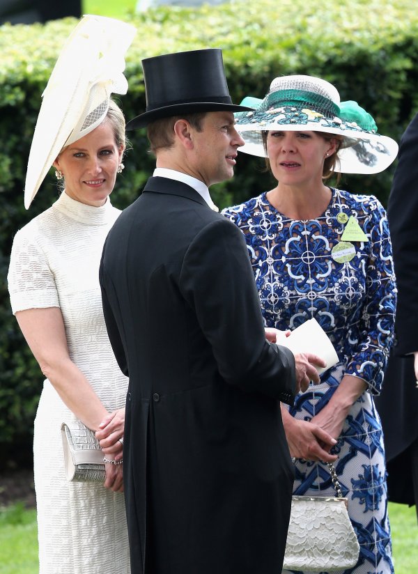 Снимка: Getty ImagesБританската принцеса Софи, съпруга на Едуард, граф на Уесекс (най-малкия син на Кралица Елизабет 2), беше успешен ПИАР специалист и имаше успешна агенция за Връзки с обществеността, преди да се омъжи за Едуард през 1999 година.  