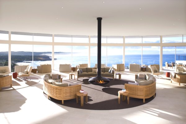 Снимка; adelto.co.ukОстанете в луксозния хотел "Southern Ocean Lodge". Той се намира на Kangaroo Island. Той е специализиран в това да предлага на гостите си персонализирани екскурзии, които се фокусират върху специфични интереси като гурме храна и вино, природата и дивите животни, фотография и др.