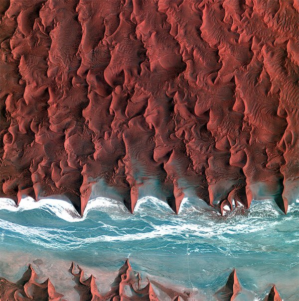 Пустинята Намиб - 5 октомври 2013 Снимка: esa.int/ESA