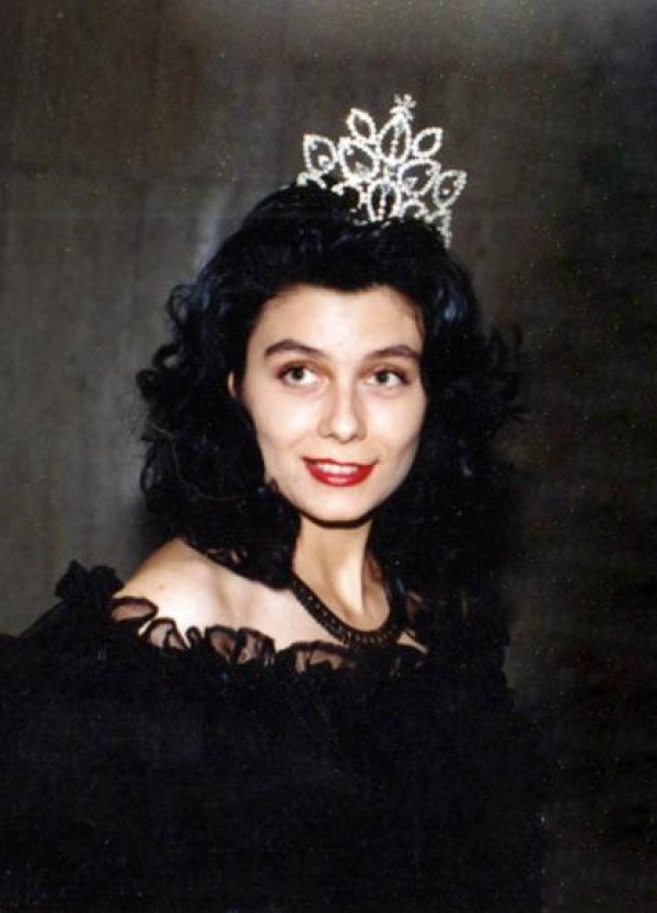 Венета като Мини Мис през 1992 г.