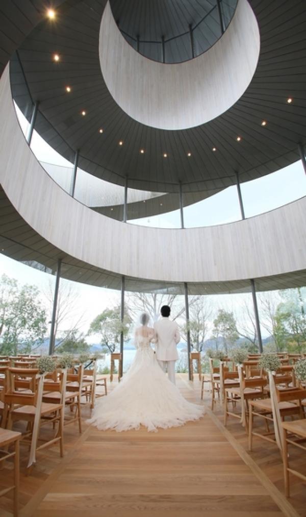 Снимка: Ribbon Chapel
