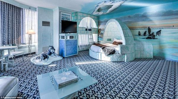 Снимка: Fantasyland Hotel
