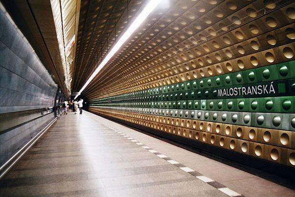 Снимка: junglemagazine.comСтанция на метрото в Прага, Чехия