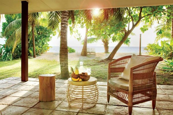 desroches-island.com