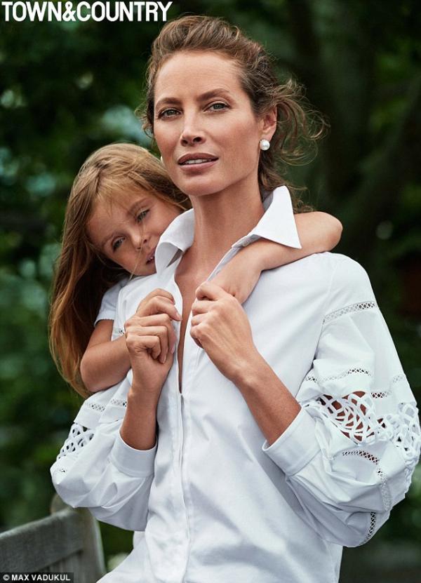 Снимка:  TOWN & COUNTRY