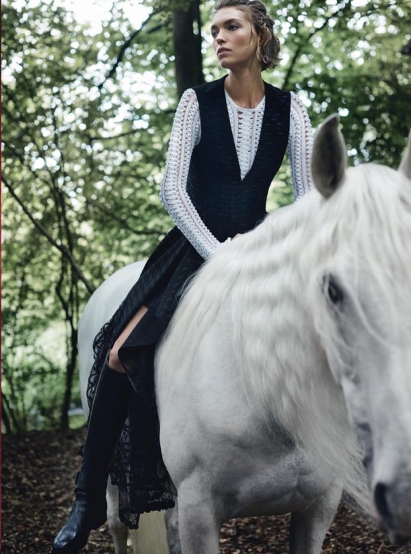 Снимка: Harper`s Bazaar