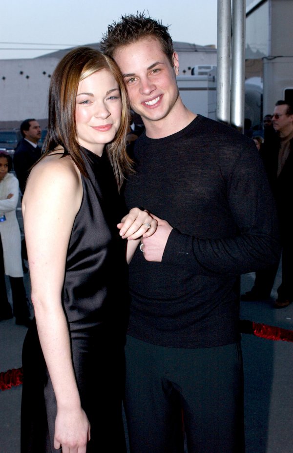 Снимка: Getty ImagesЛиАн Раймс се омъжи за своя танцьор Дийн Шеремет през 2002 г., когато беше едва на 19. Двамата се разведоха през 2010 г., а тя се омъжи за Еди Сибриан.