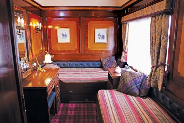 Купетата на "Belmond Royal Scotsman" са решени в традиционен шотландски стил. Снимка; architecturaldigest.com