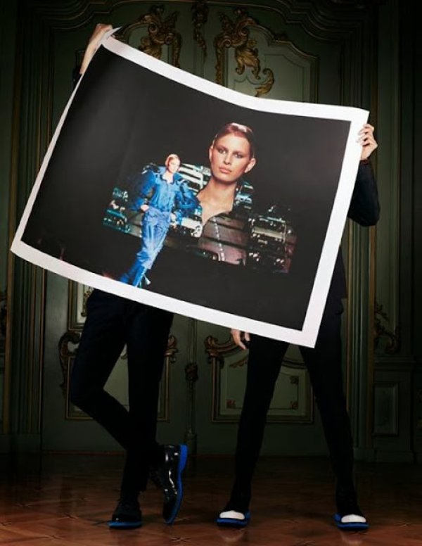Viktor & Rolf в холандското издание на Vogue Снимка: smartologie.com