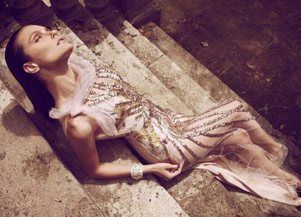 Снимка: сп. Vogue Hellas