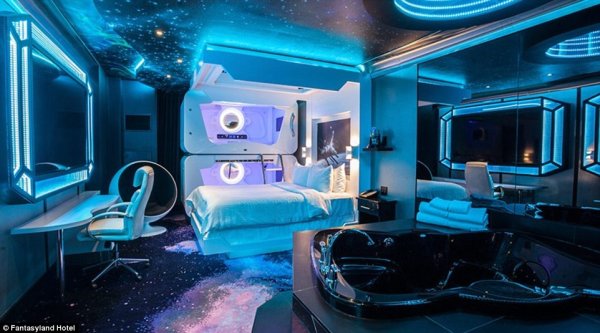 Снимка: Fantasyland Hotel