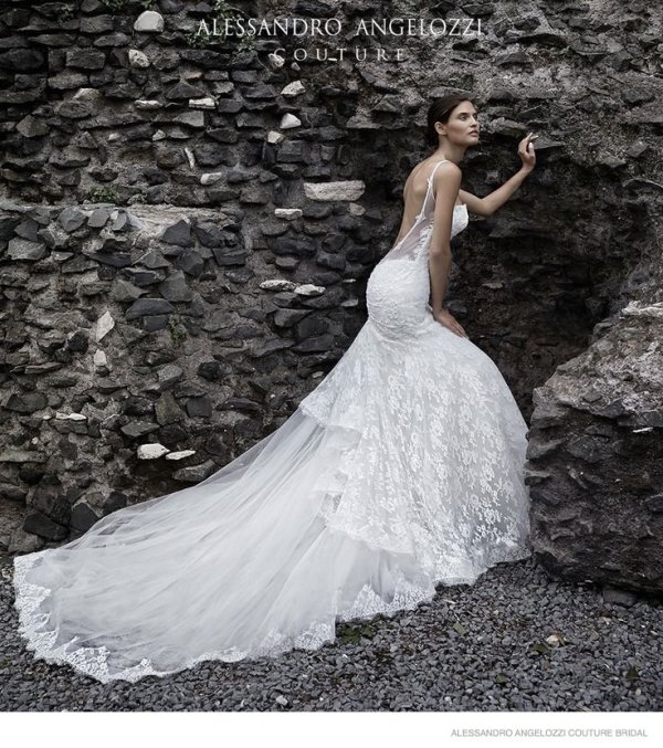 Снимка: Alessandro Angelozzi Couture