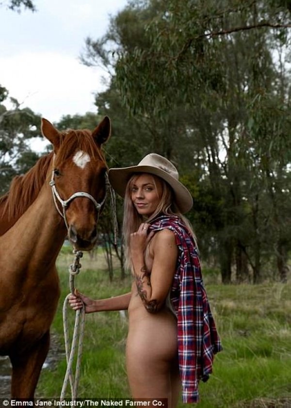 Снимка: Instagram/ The Naked Farmer