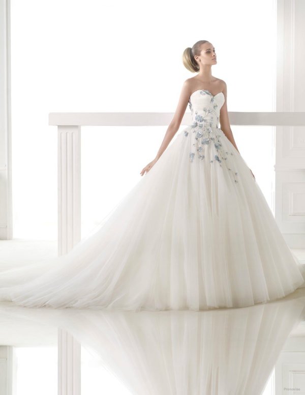 Снимка: Atelier Pronovias