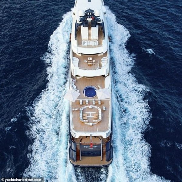 Снимка: yachtharterfleet.com