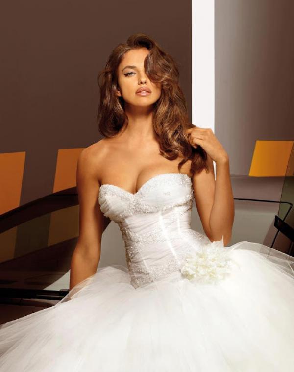 Снимка: Alessandro Angelozzi Couture 2013