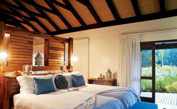 desroches-island.com