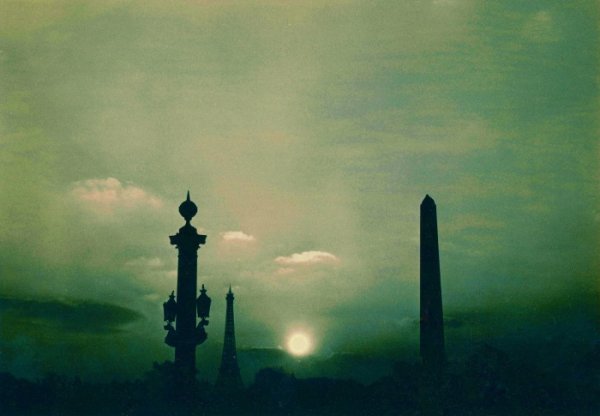 Снимка: Maurice Sapiro